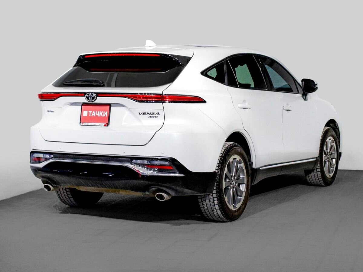 Toyota Venza 2022 - фото автомобиля