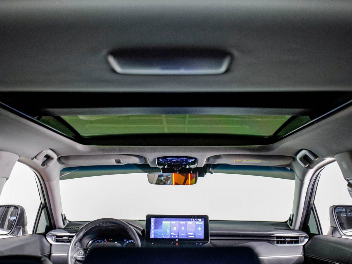 Toyota Venza 2022 - фото автомобиля