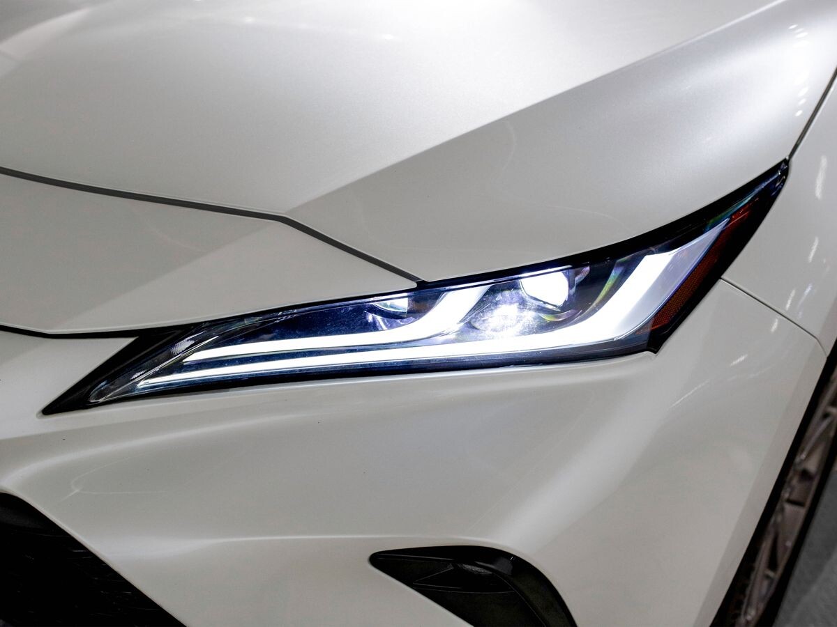 Toyota Venza 2022 - фото автомобиля