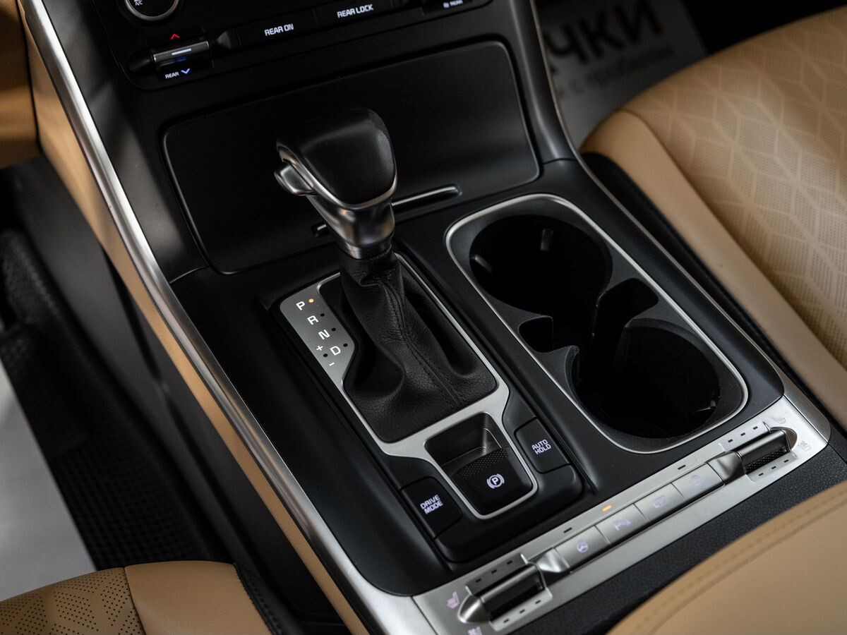 Kia Carnival 2022 - фото автомобиля