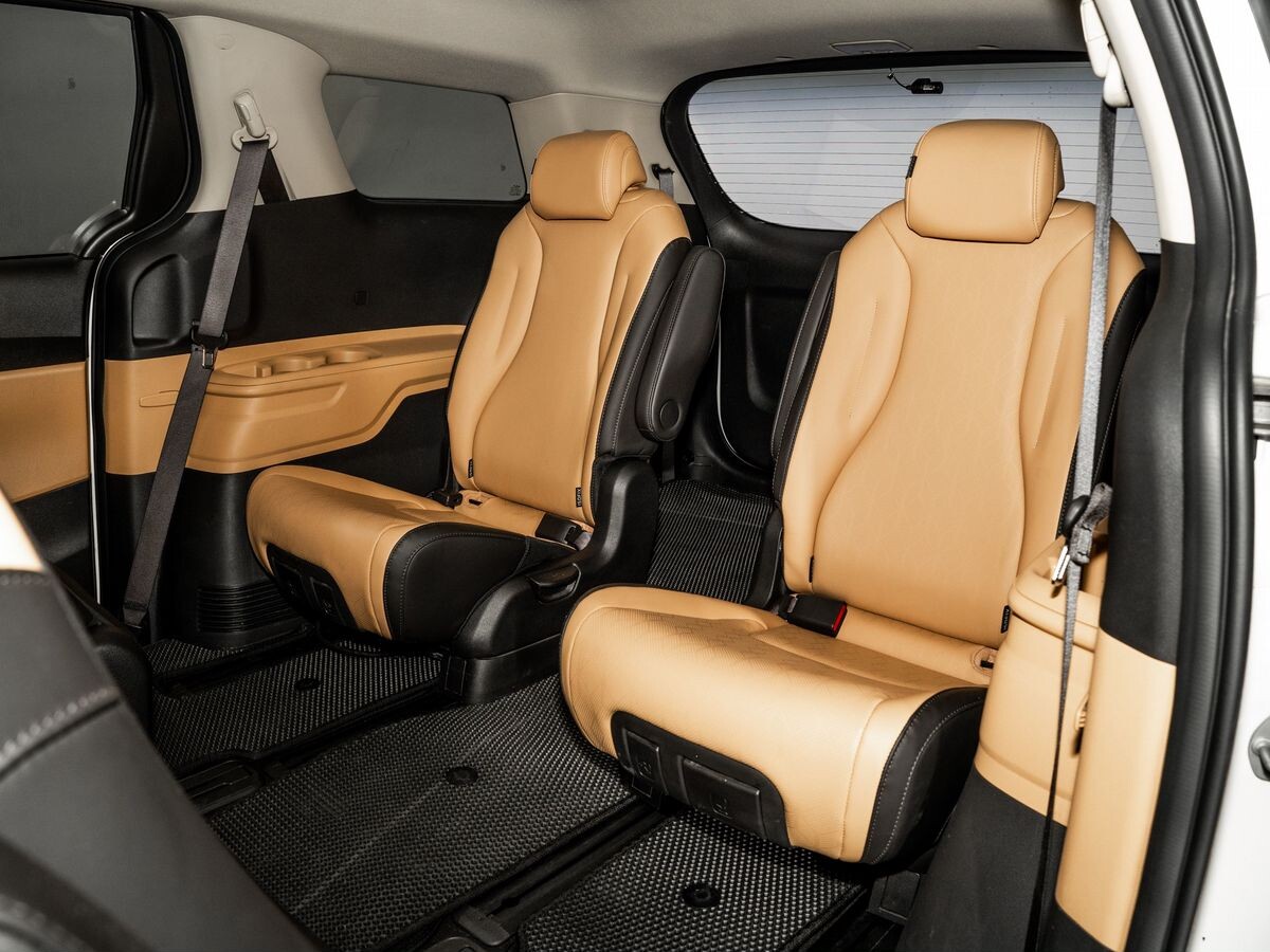 Kia Carnival 2022 - фото автомобиля