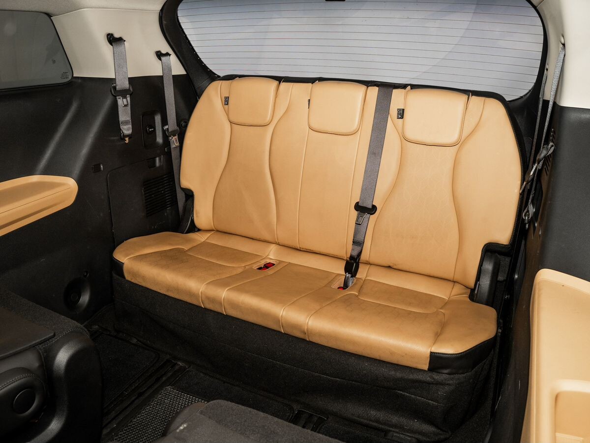 Kia Carnival 2022 - фото автомобиля