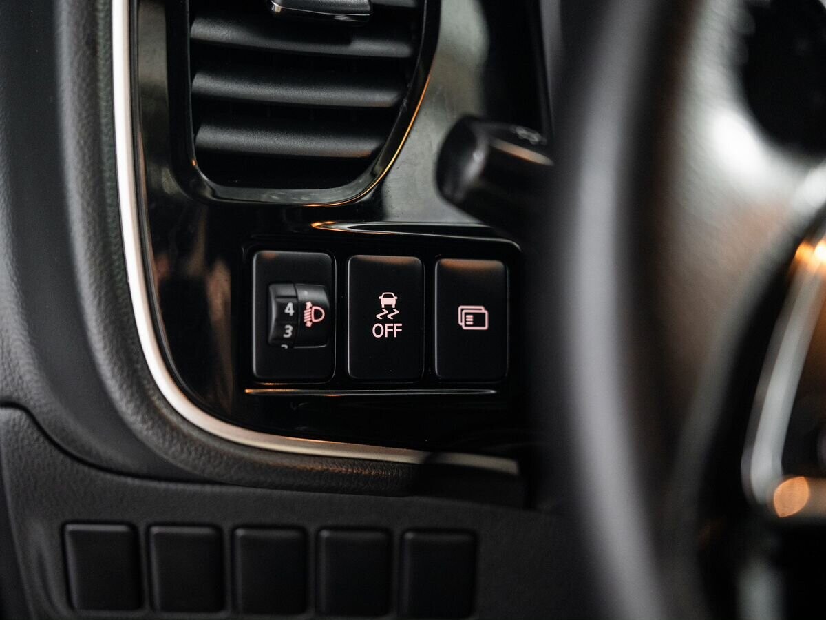 Mitsubishi Outlander 2019 - фото автомобиля