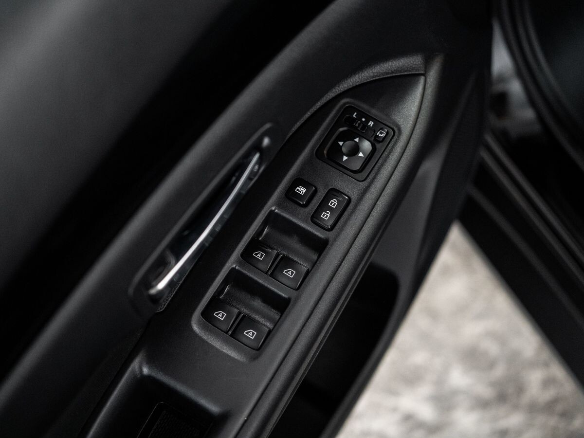 Mitsubishi Outlander 2019 - фото автомобиля