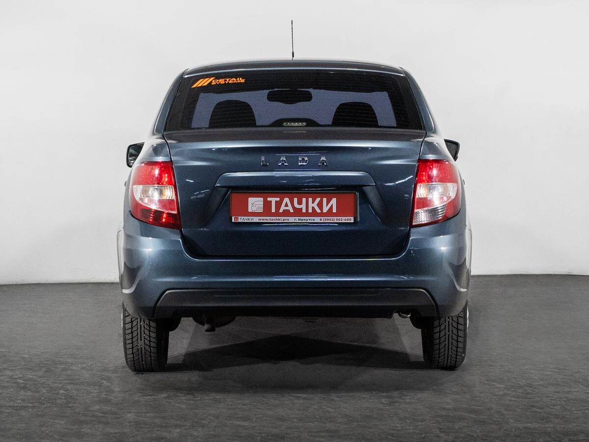 Лада Гранта 2019 - фото автомобиля
