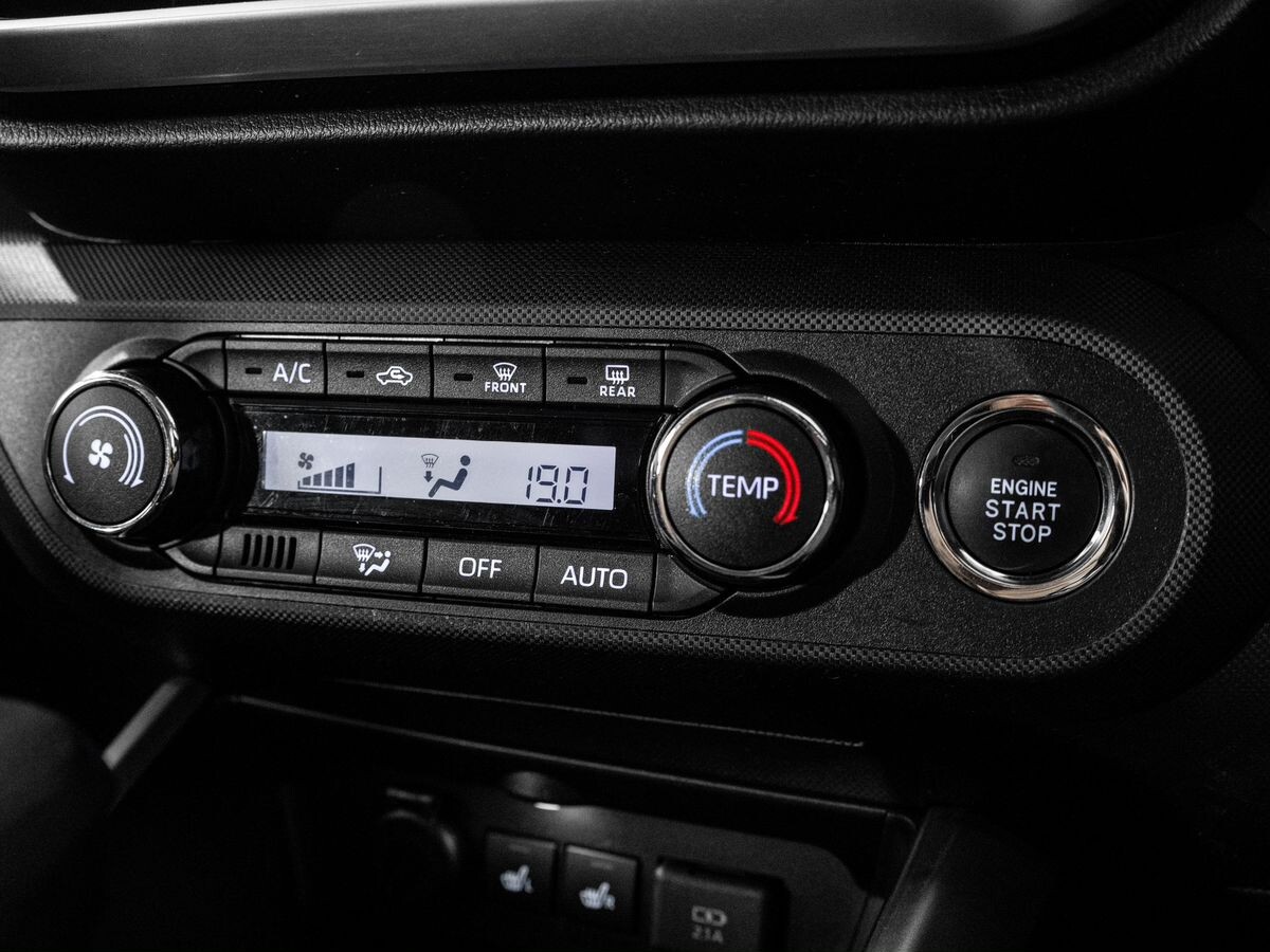 Toyota Raize 2020 - фото автомобиля