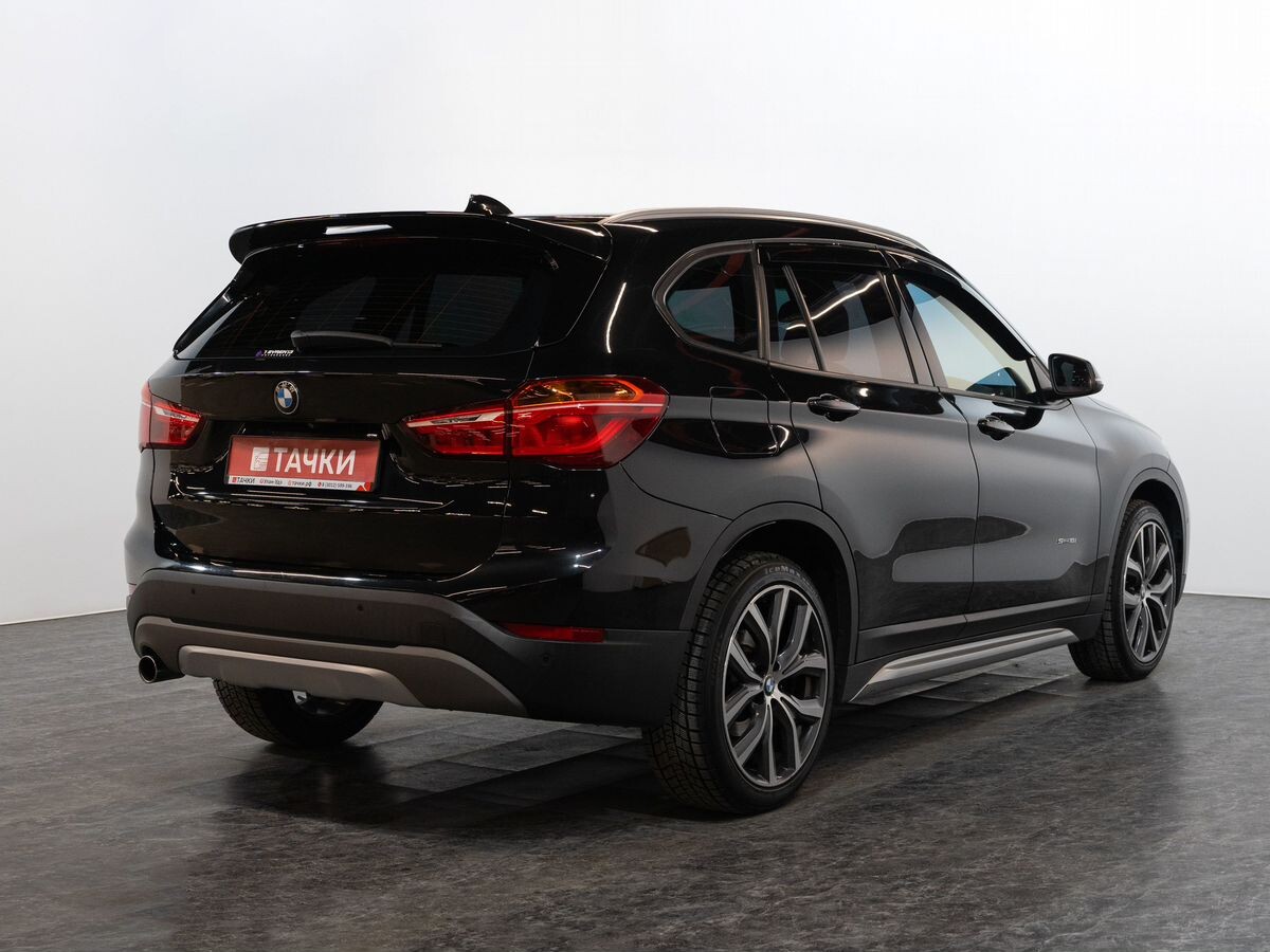 BMW X1 2018 - фото автомобиля