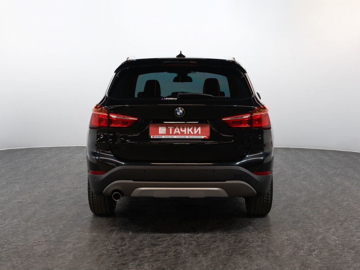BMW X1 2018 - фото автомобиля
