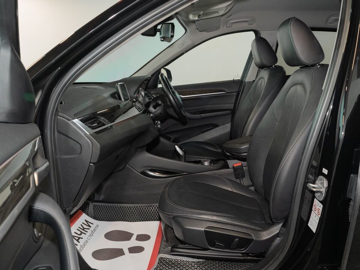BMW X1 2018 - фото автомобиля