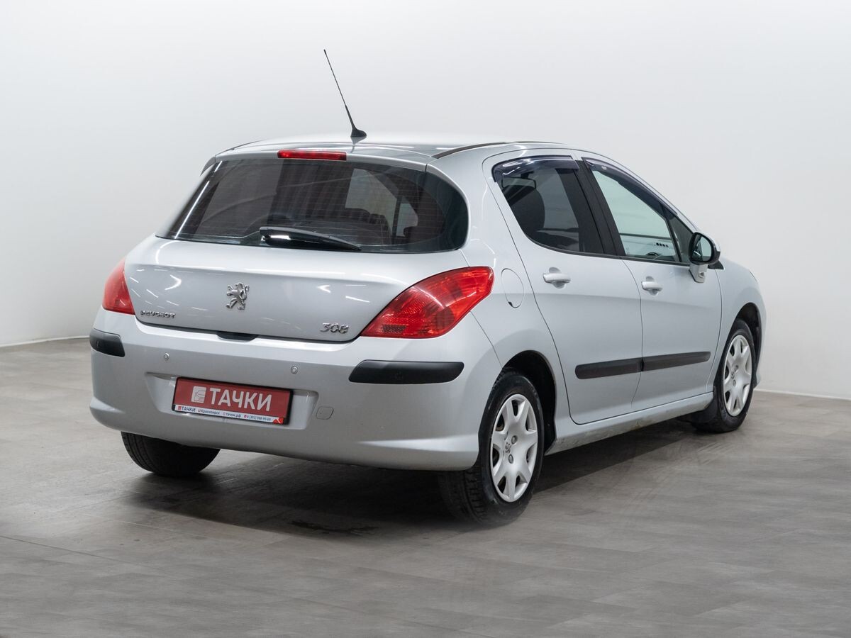 Peugeot 308 2008 - фото автомобиля
