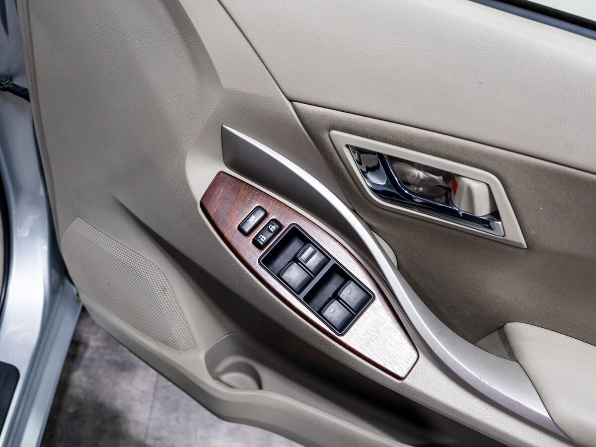 Toyota Allion 2012 - фото автомобиля