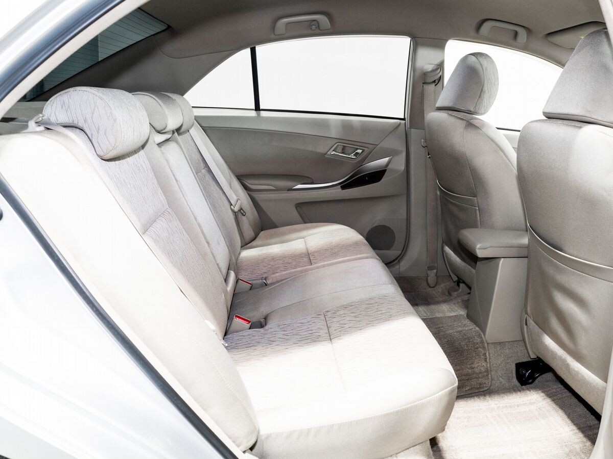 Toyota Allion 2012 - фото автомобиля