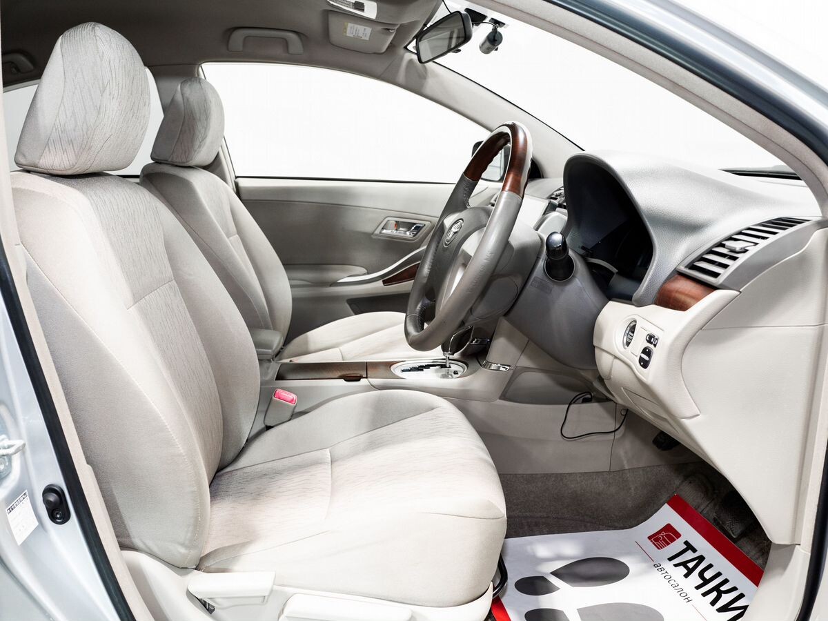 Toyota Allion 2012 - фото автомобиля