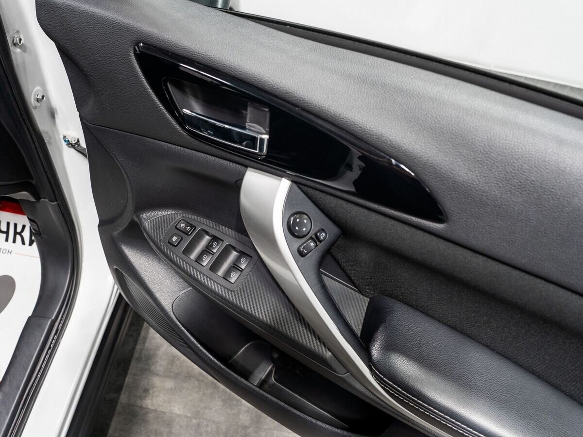 Mitsubishi Eclipse Cross 2018 - фото автомобиля