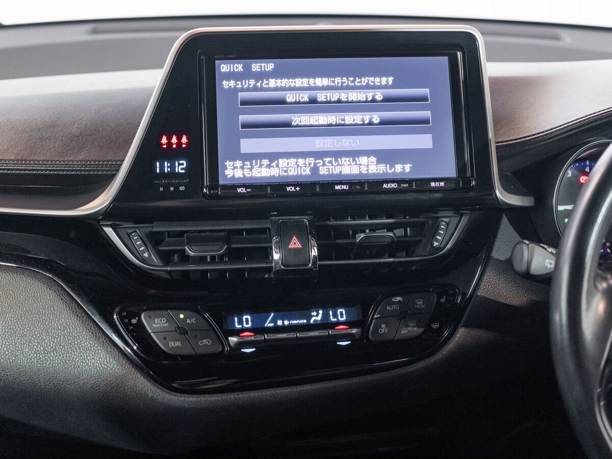 Toyota C-HR 2017 - фото автомобиля