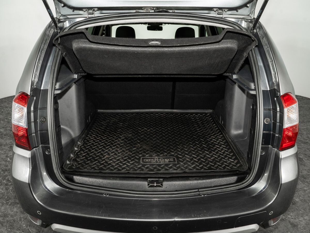 Nissan Terrano 2019 - фото автомобиля