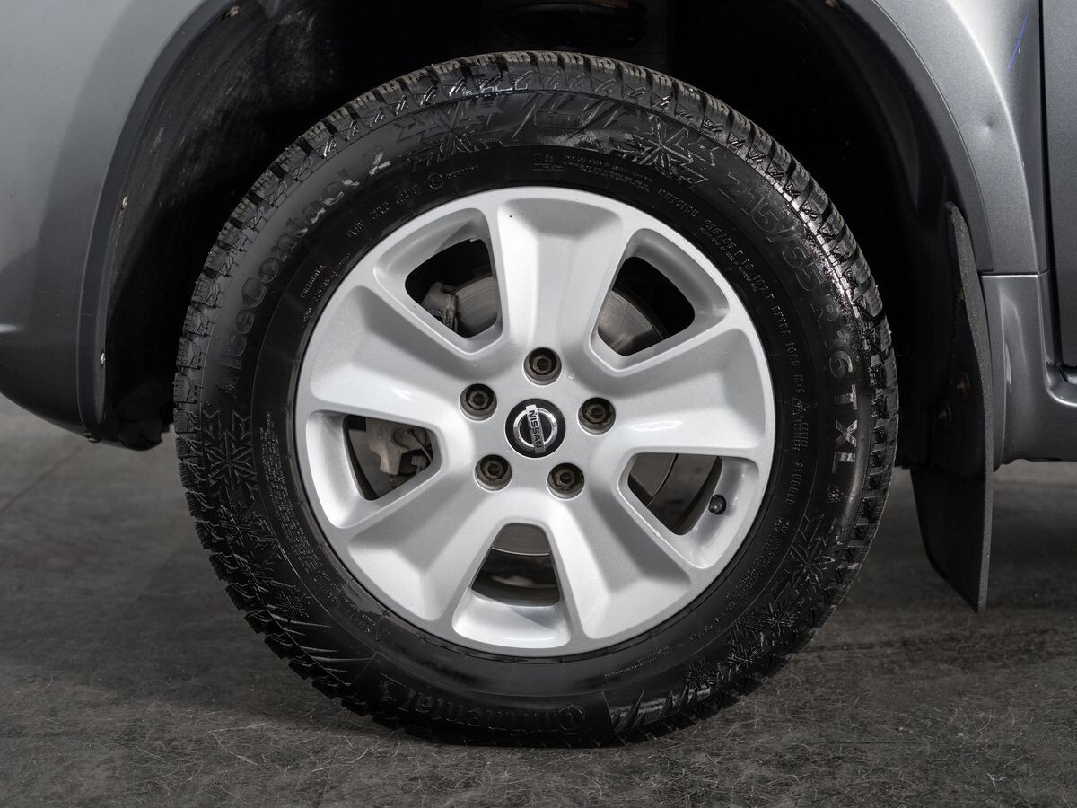 Nissan Terrano 2019 - фото автомобиля