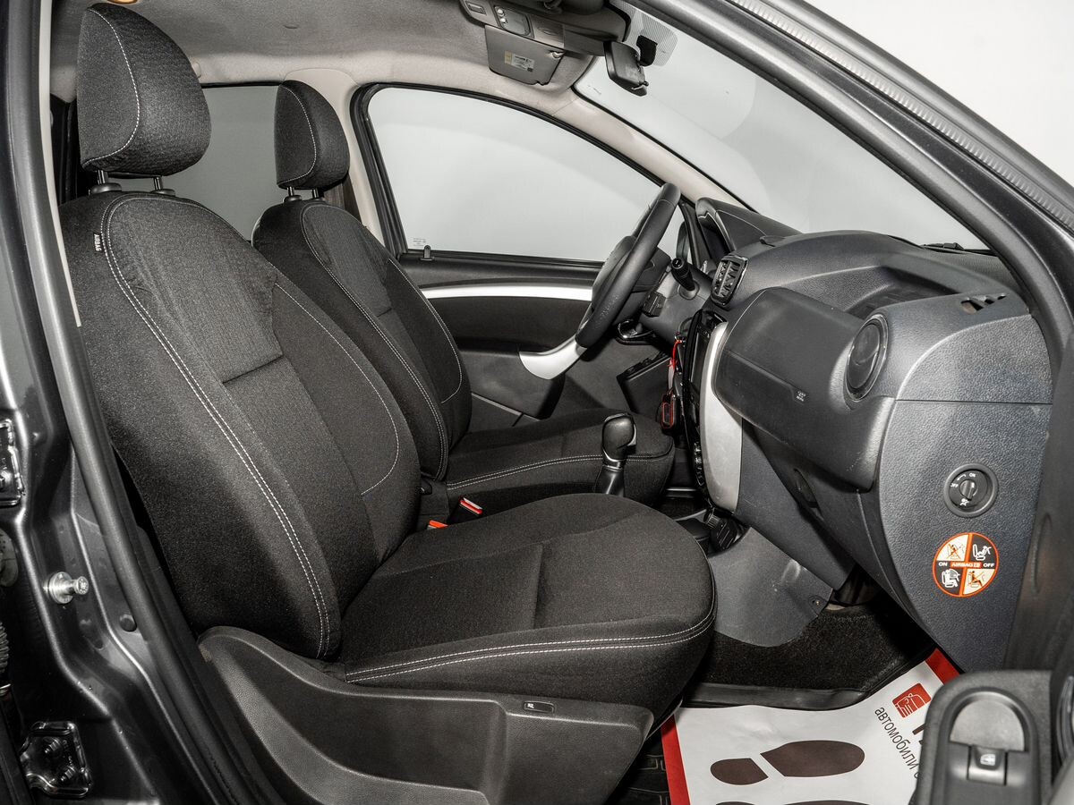 Nissan Terrano 2019 - фото автомобиля