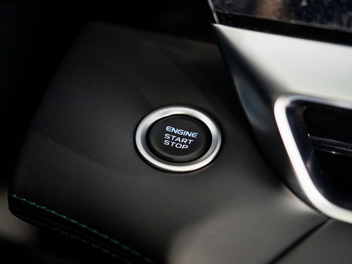 Geely Monjaro 2025 - фото автомобиля