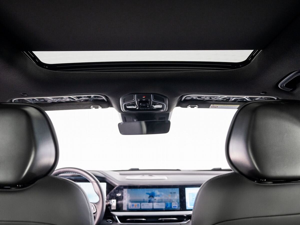 Geely Monjaro 2025 - фото автомобиля