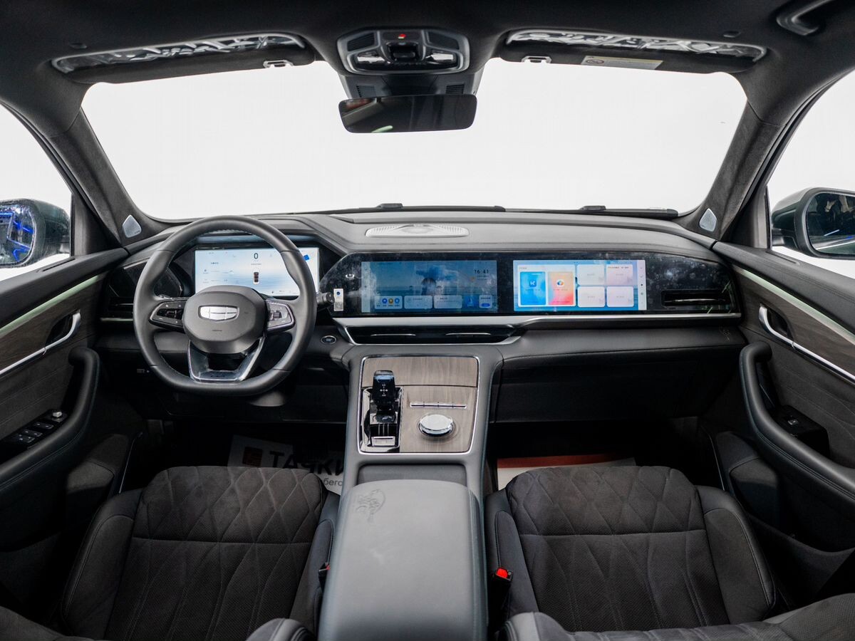 Geely Monjaro 2025 - фото автомобиля