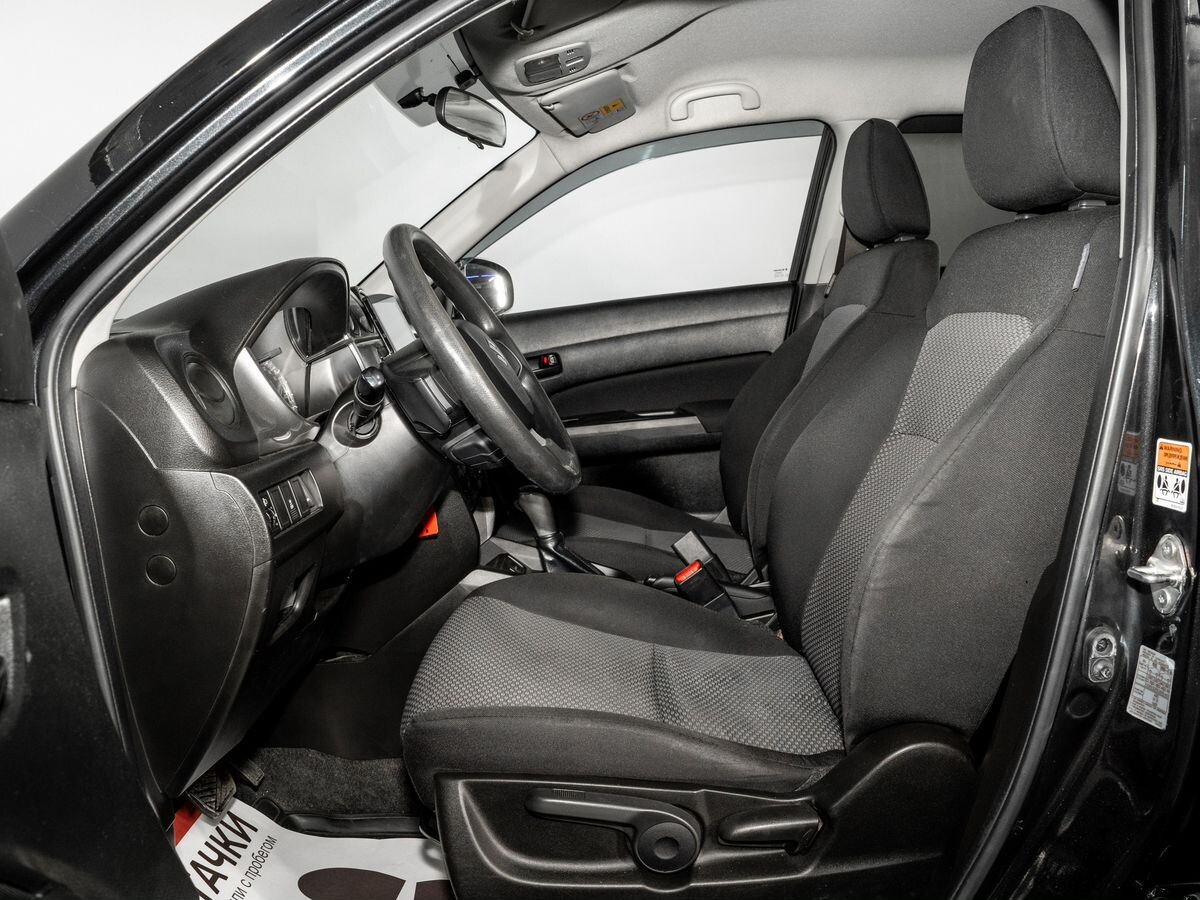 Suzuki Vitara 2017 - фото автомобиля