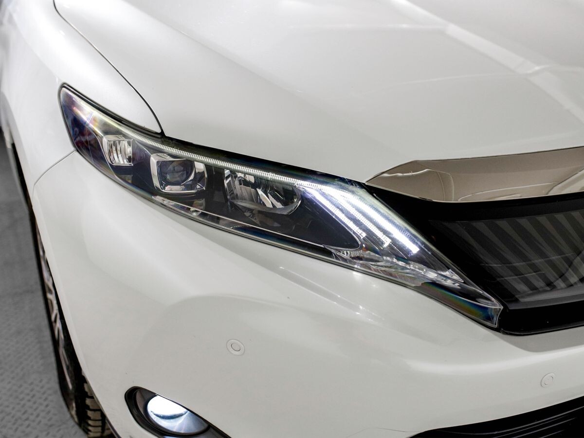 Toyota Harrier 2015 - фото автомобиля