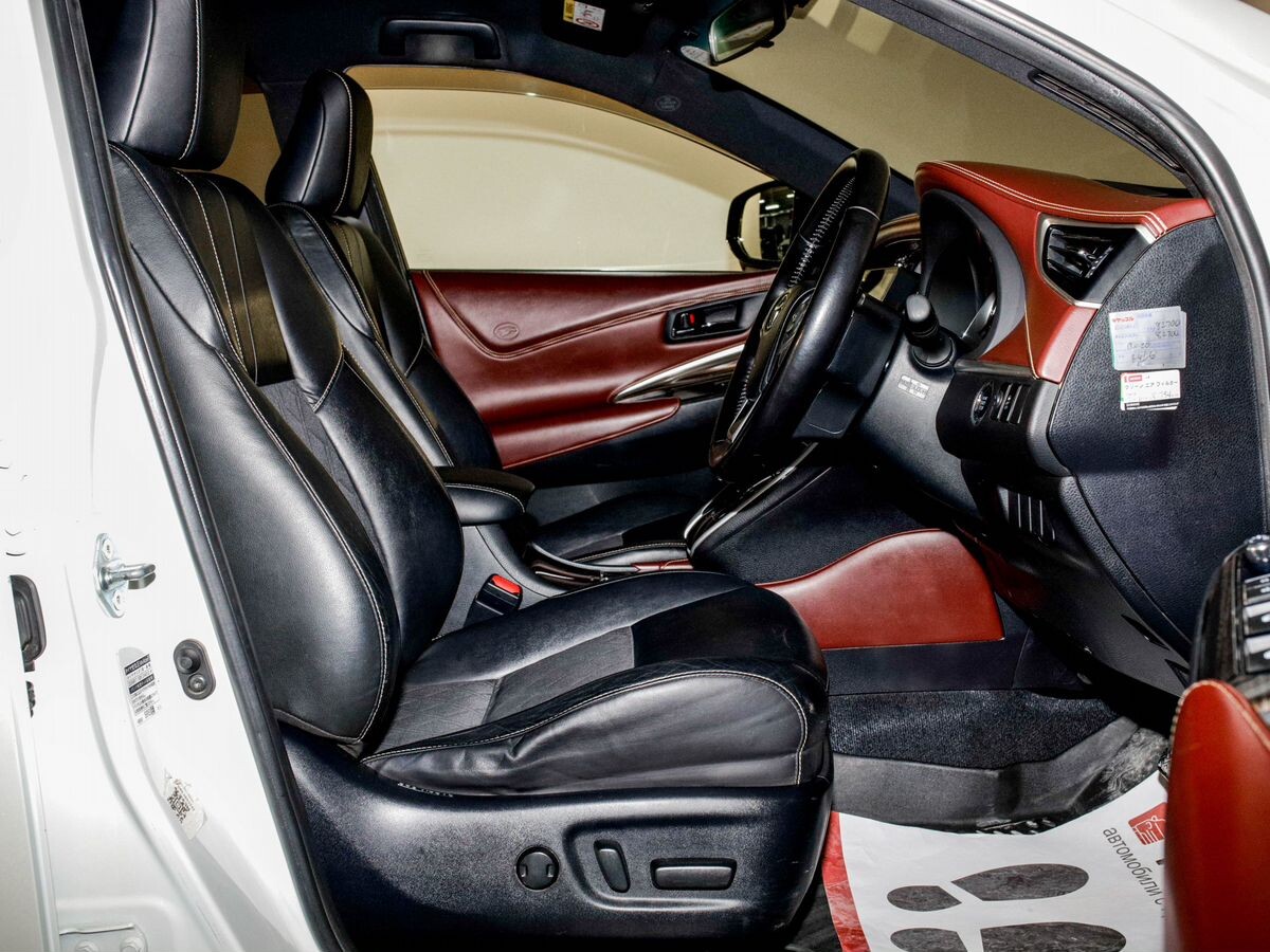 Toyota Harrier 2015 - фото автомобиля