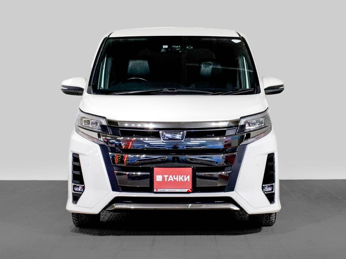 Toyota Noah 2020 - фото автомобиля