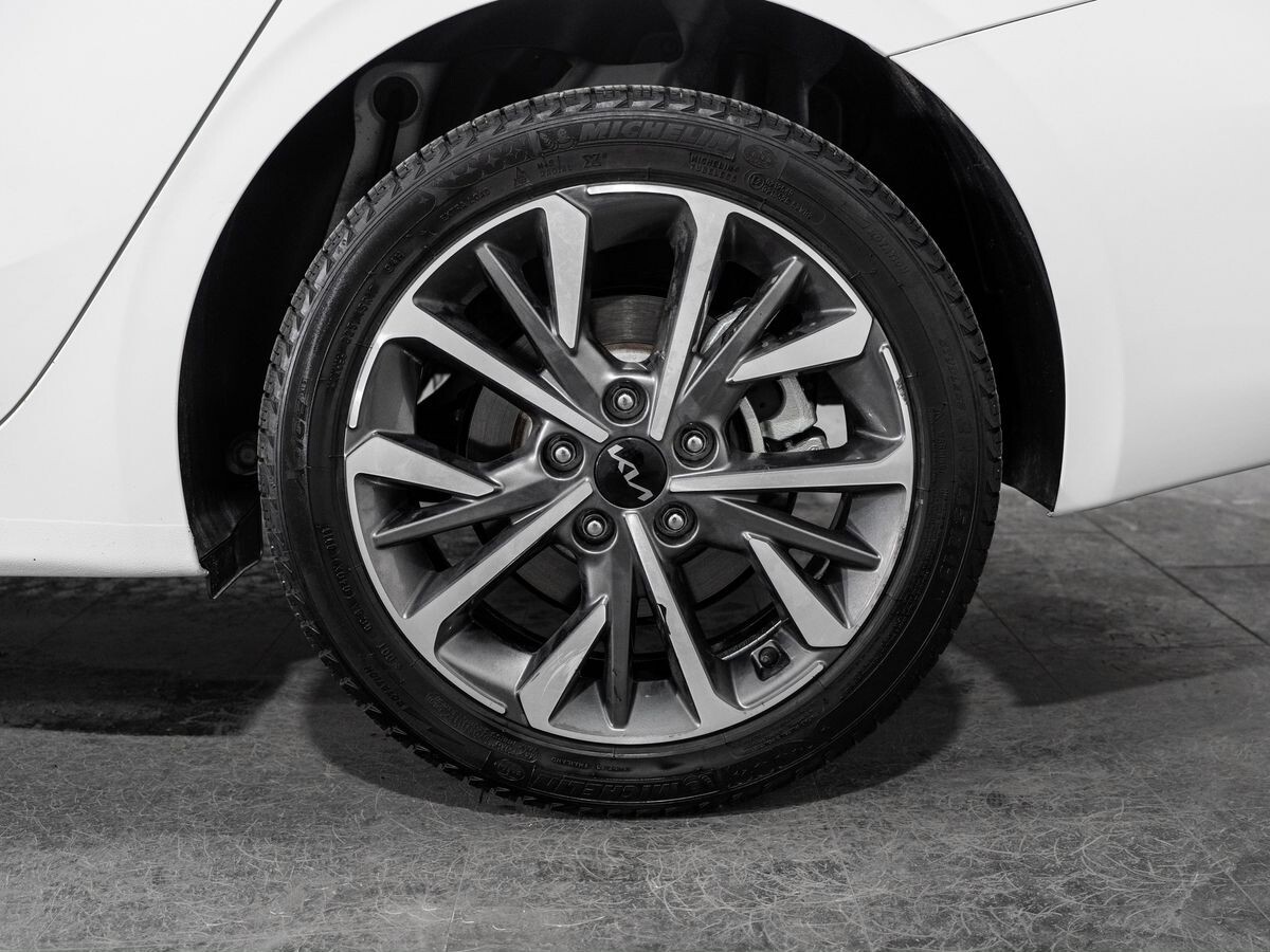 Kia K3 2021 - фото автомобиля