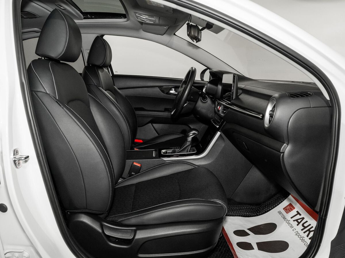 Kia K3 2021 - фото автомобиля