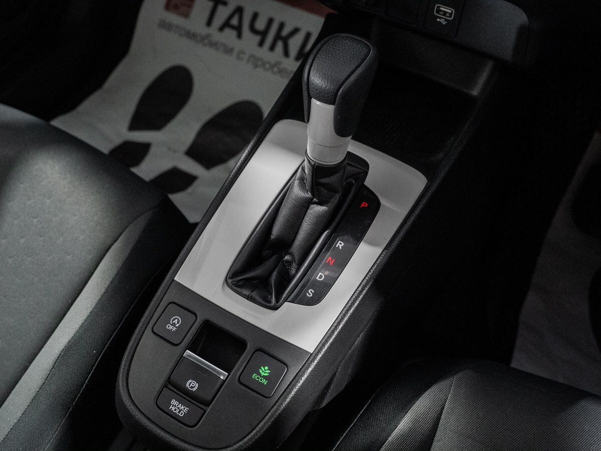 Honda Fit 2020 - фото автомобиля