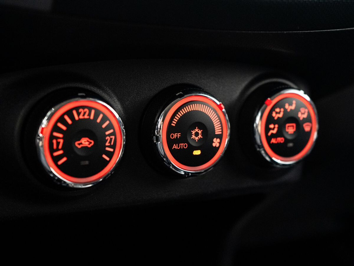 Citroen C-Crosser 2011 - фото автомобиля