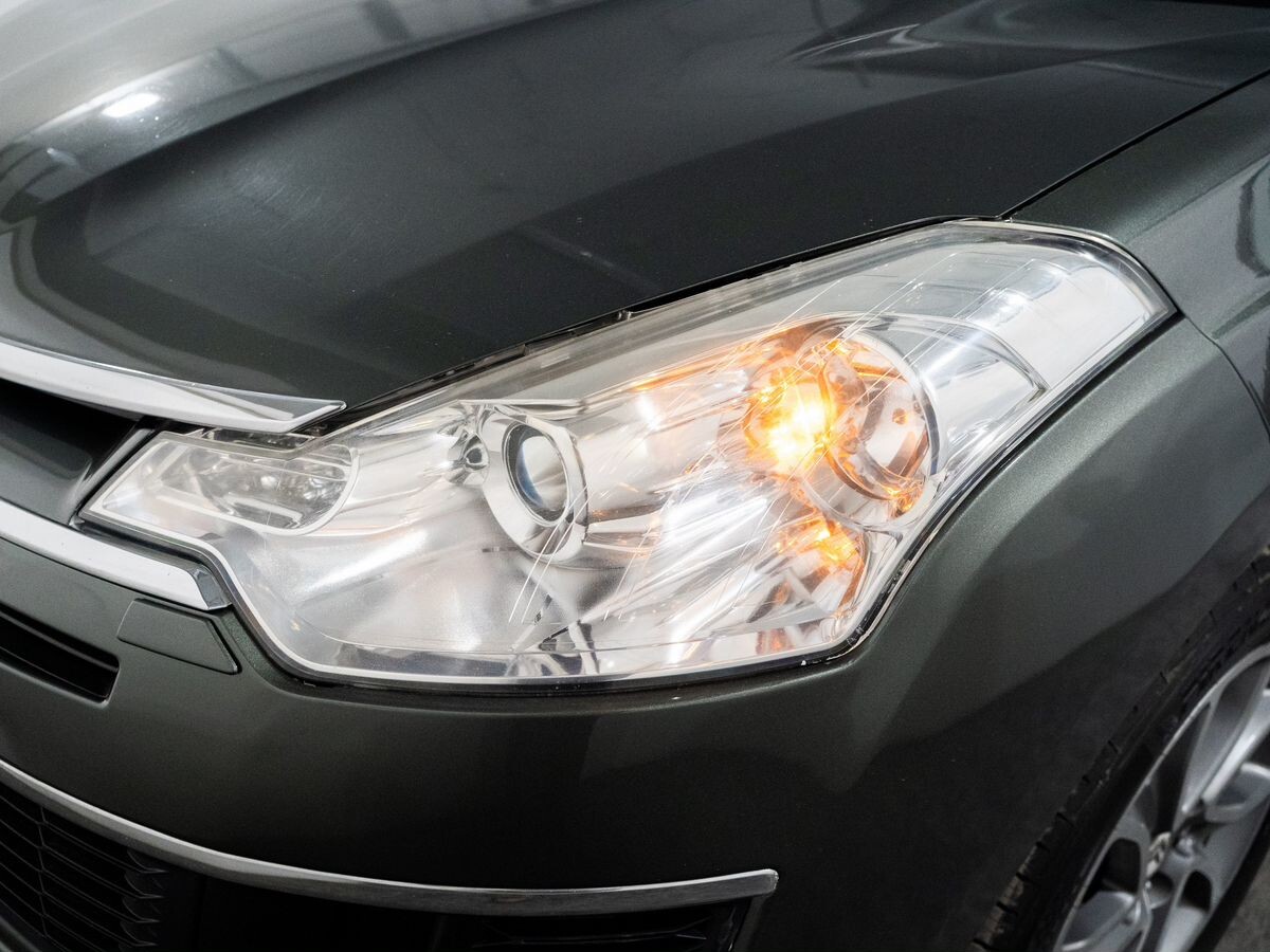 Citroen C-Crosser 2011 - фото автомобиля