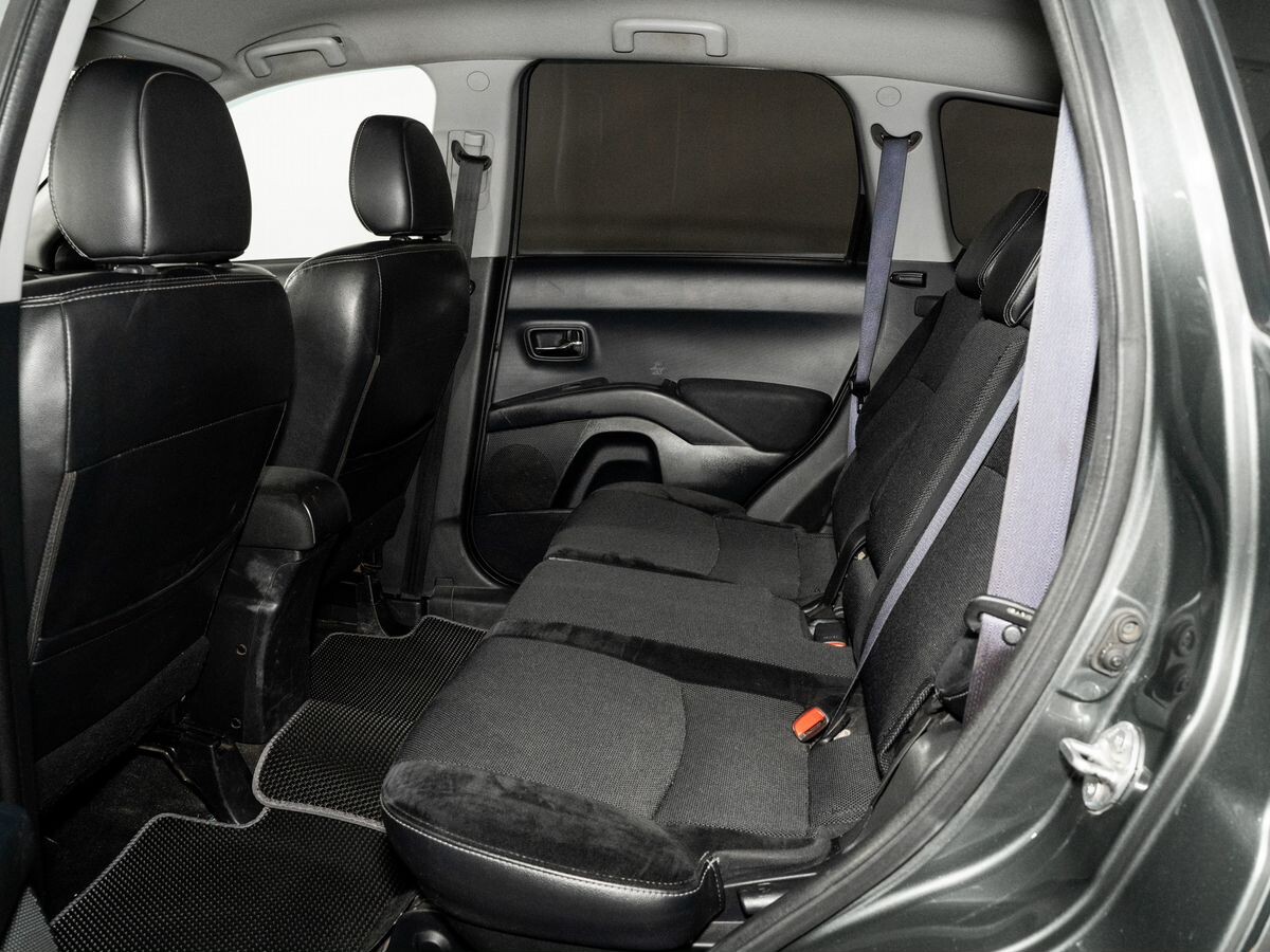 Citroen C-Crosser 2011 - фото автомобиля