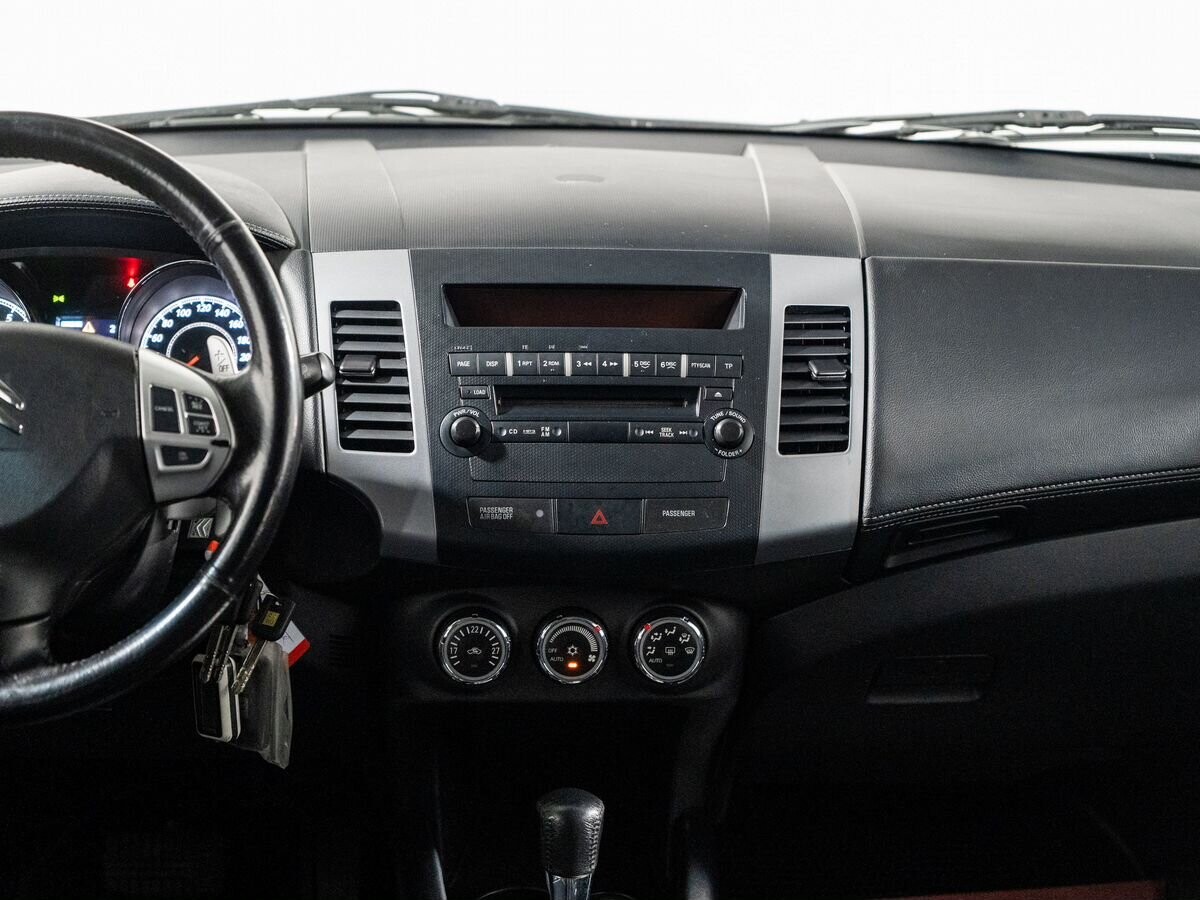 Citroen C-Crosser 2011 - фото автомобиля