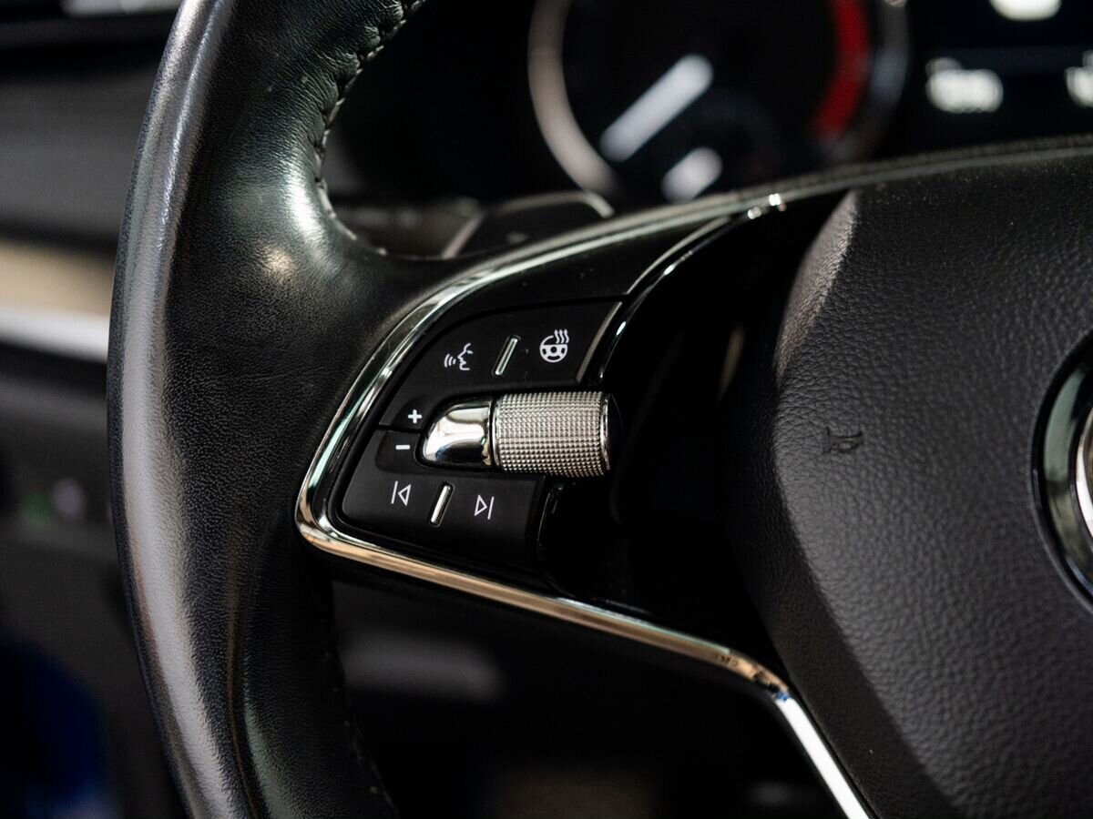 Skoda Octavia 2021 - фото автомобиля