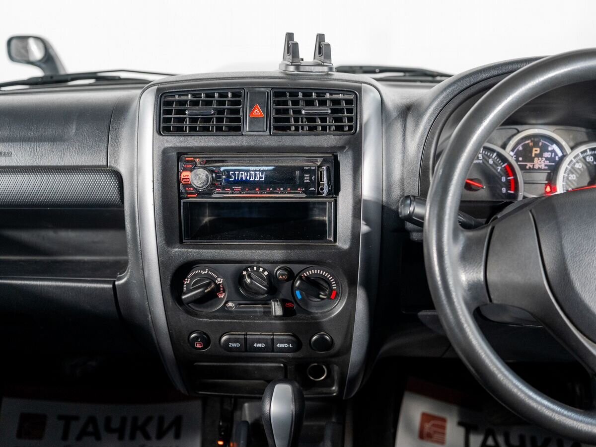 Suzuki Jimny 2015 - фото автомобиля