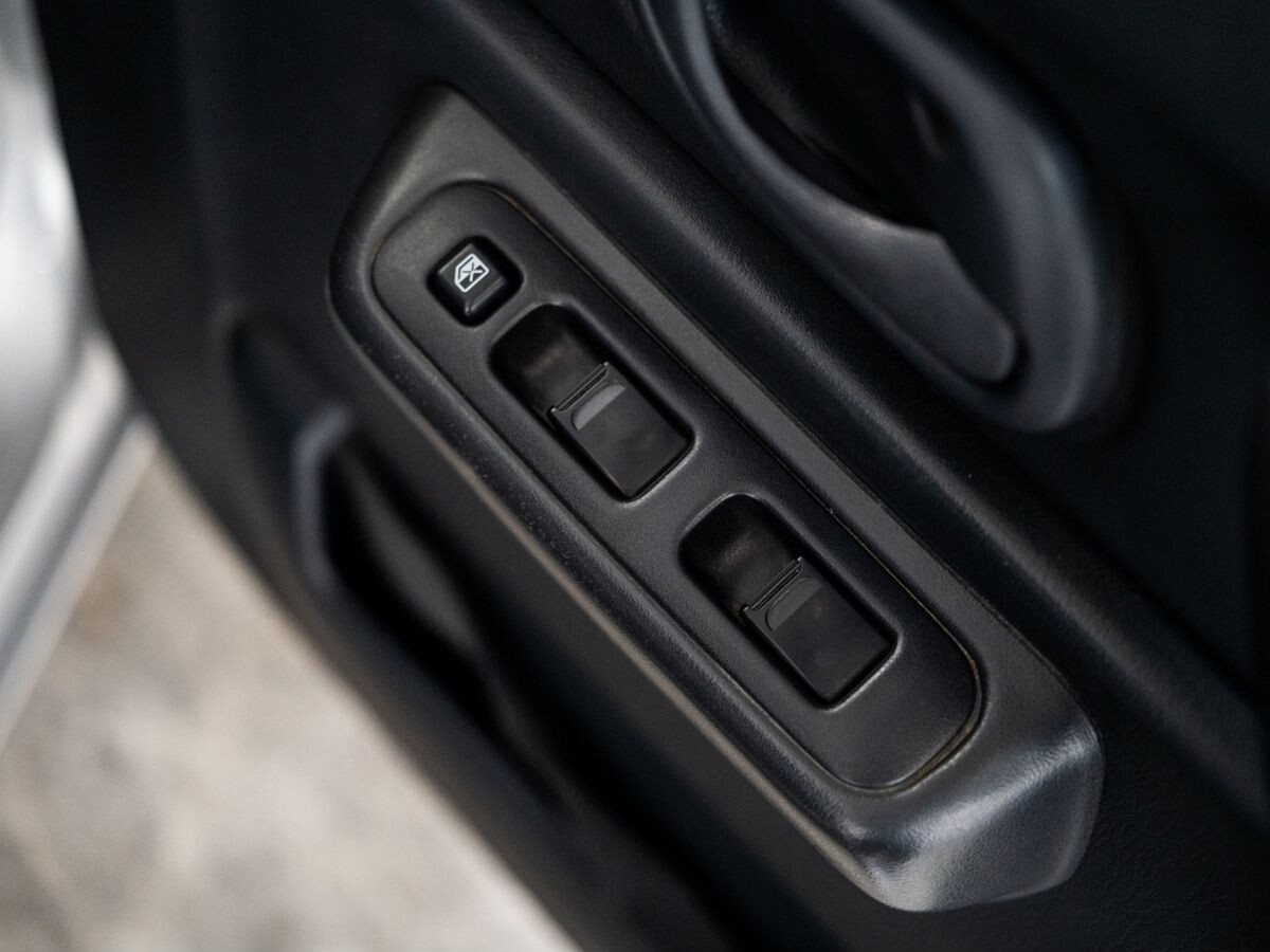 Suzuki Jimny 2015 - фото автомобиля