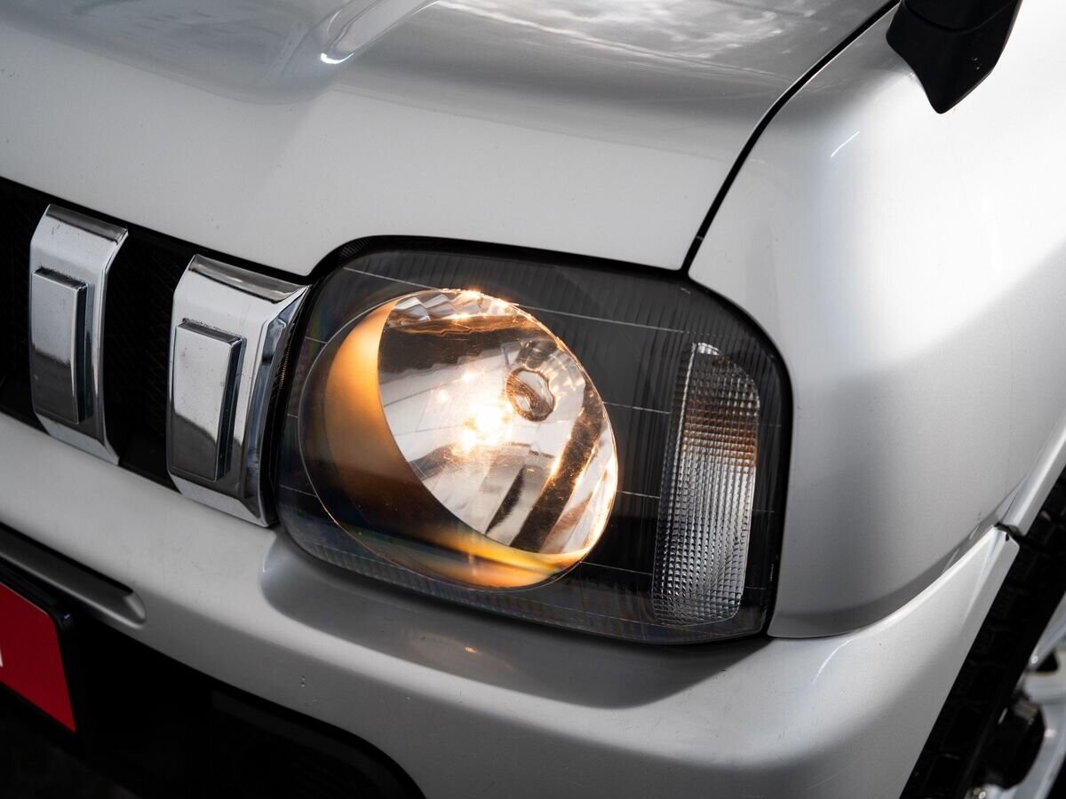 Suzuki Jimny 2015 - фото автомобиля