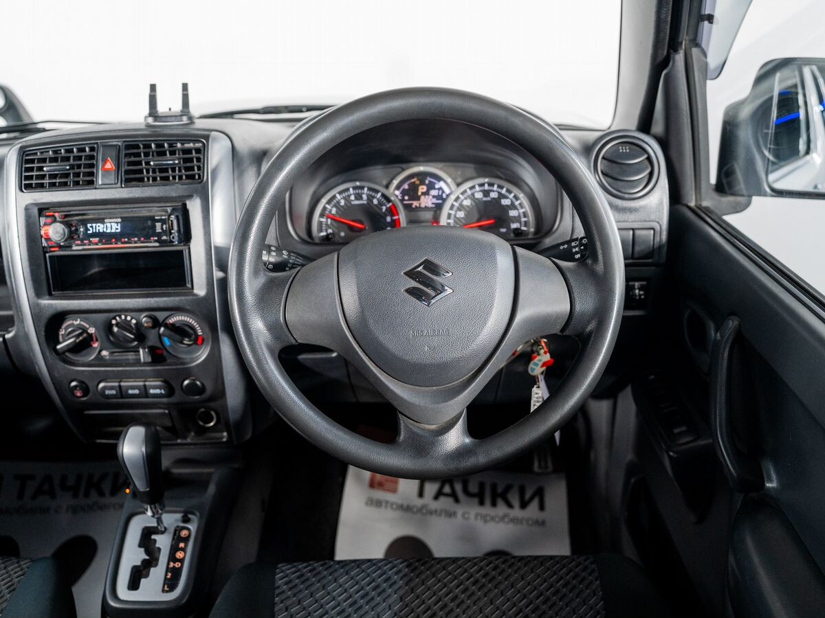 Suzuki Jimny 2015 - фото автомобиля