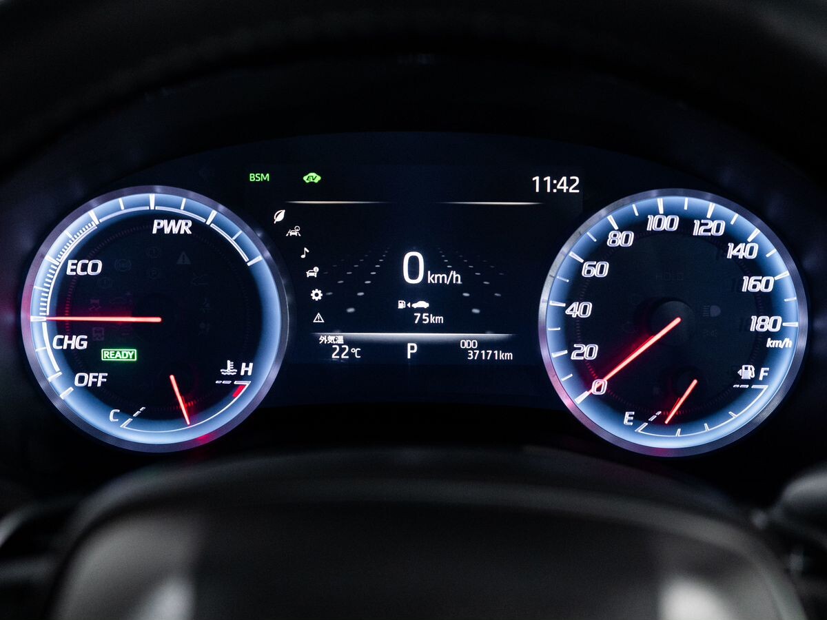 Toyota Crown 2019 - фото автомобиля