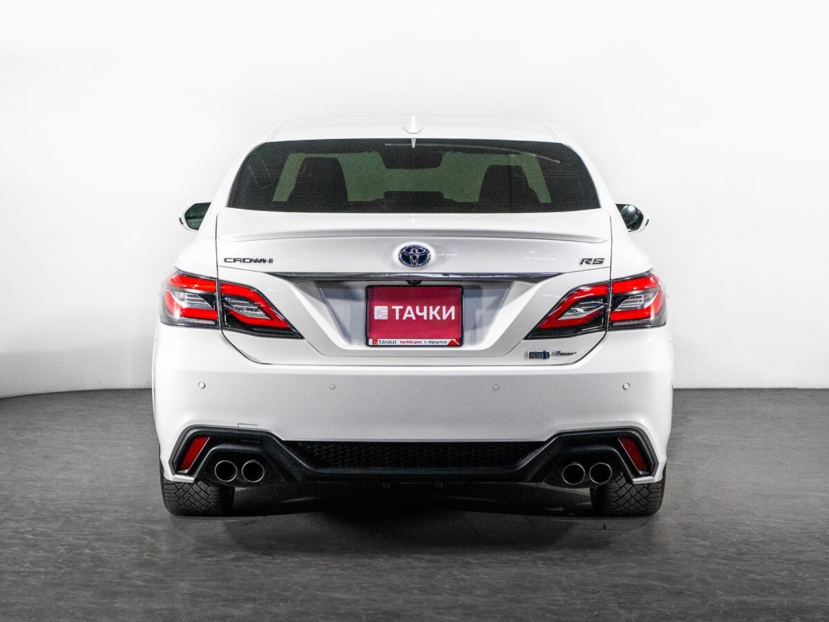 Toyota Crown 2019 - фото автомобиля
