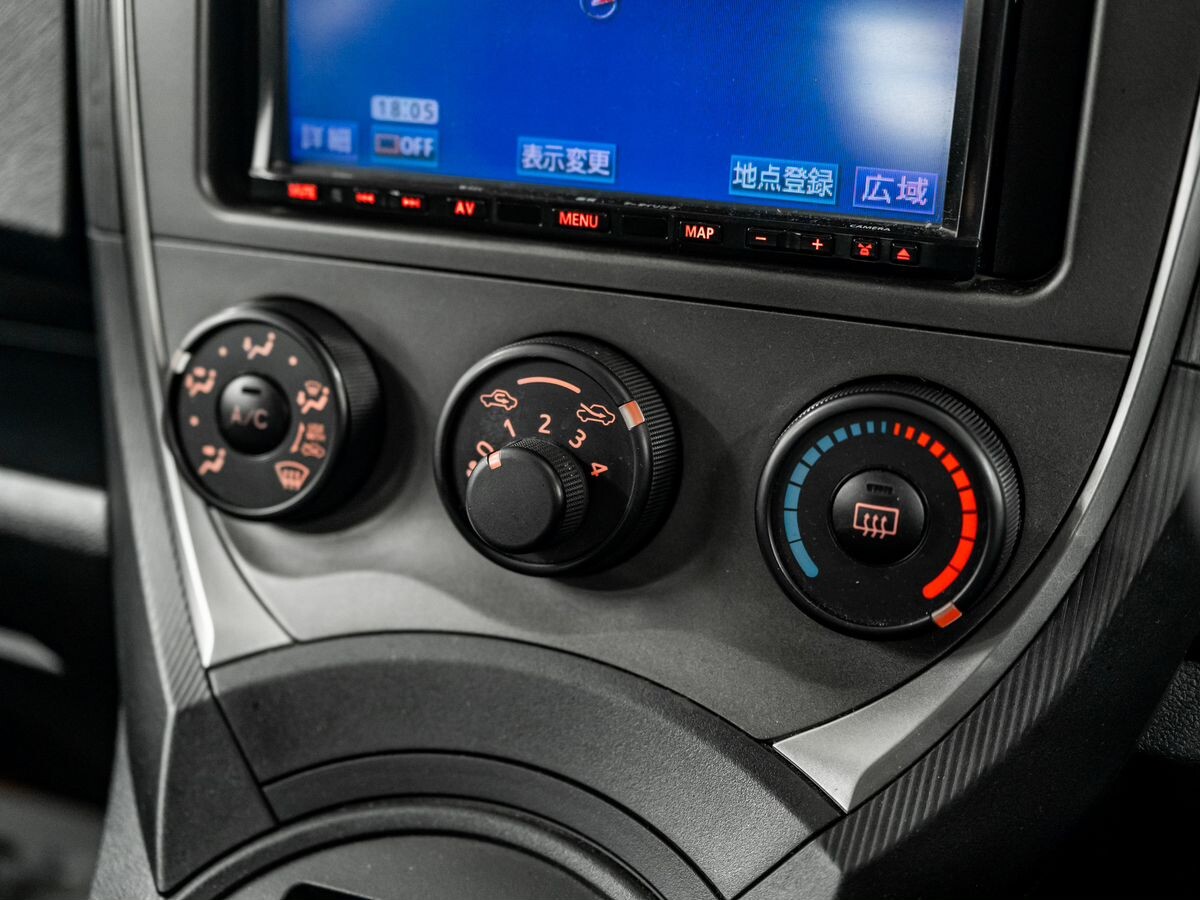 Toyota Ractis 2011 - фото автомобиля
