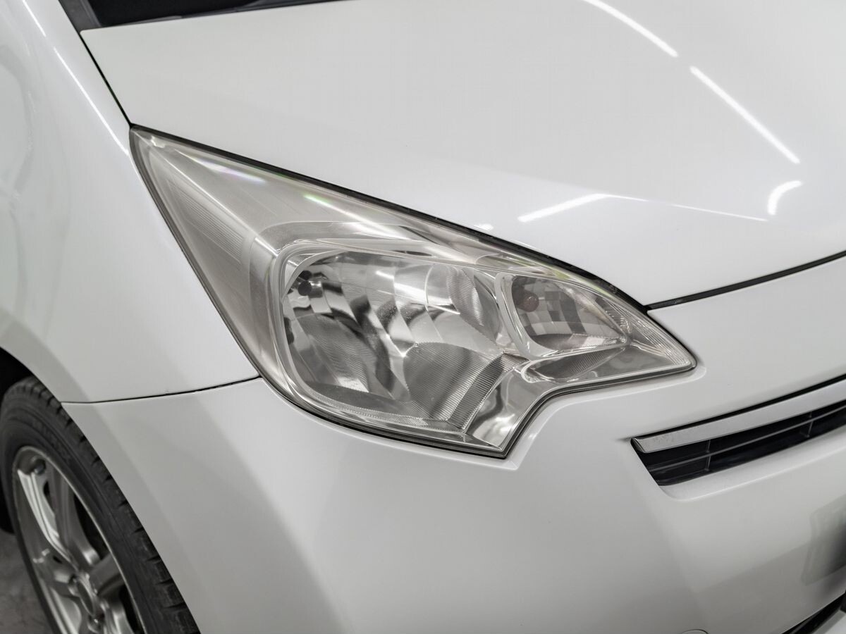 Toyota Ractis 2011 - фото автомобиля