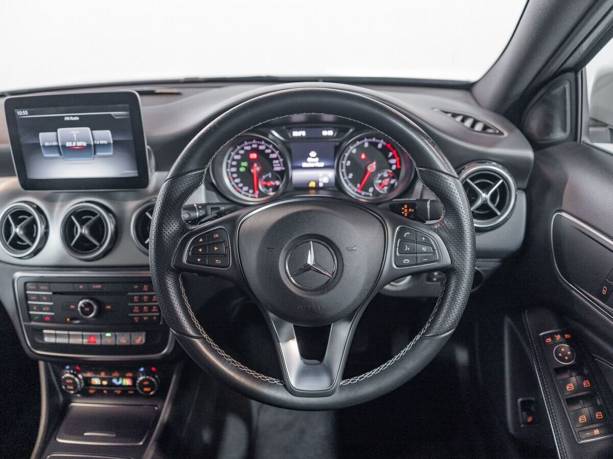 Mercedes-Benz GLA-Class 2017 - фото автомобиля