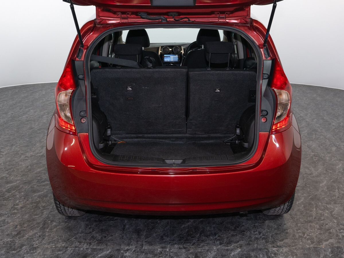 Nissan Note 2013 - фото автомобиля