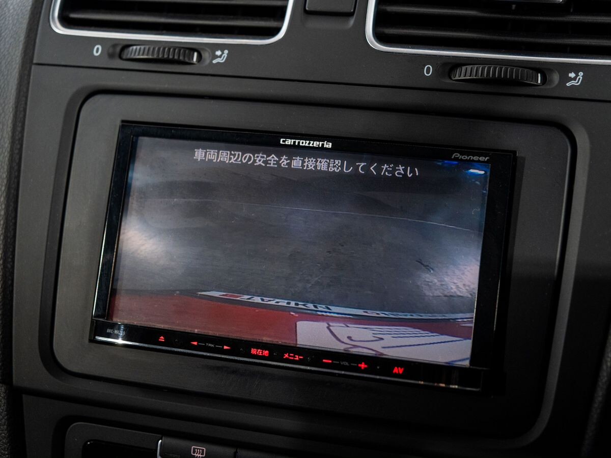 Volkswagen Golf 2010 - фото автомобиля