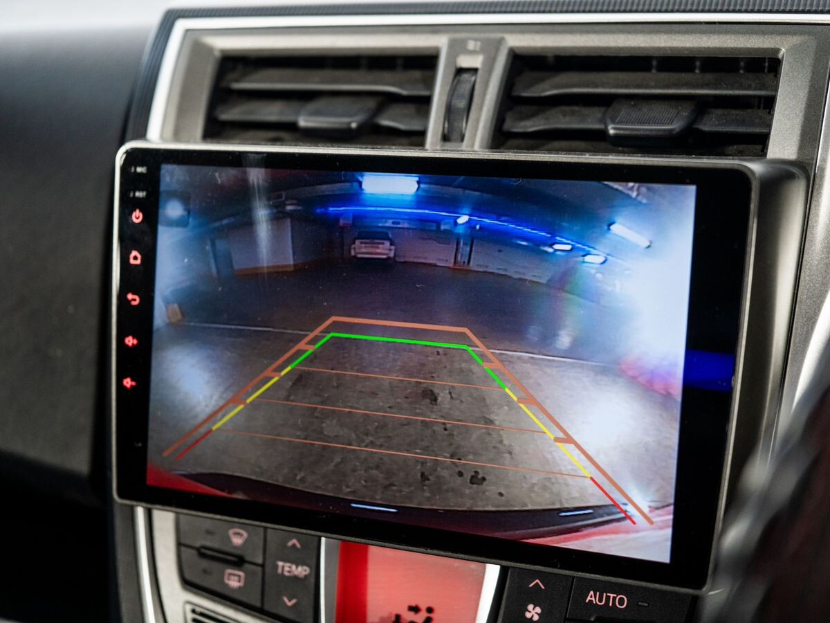 Toyota Ractis 2014 - фото автомобиля