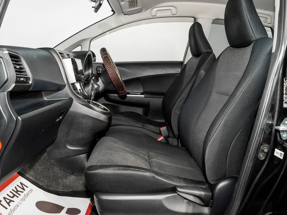 Toyota Ractis 2014 - фото автомобиля